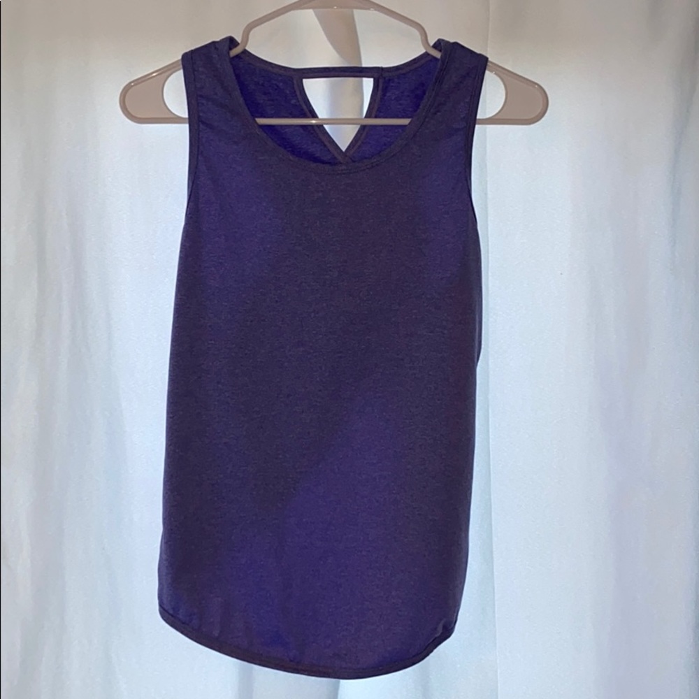 Athletic tank top